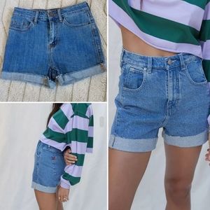 BDG High Rise Cuffed Short